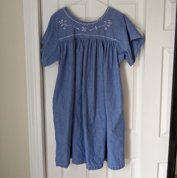 Naqui Floral Embroidery Dress with Pockets size 2X-2XG - Picture 4 of 8